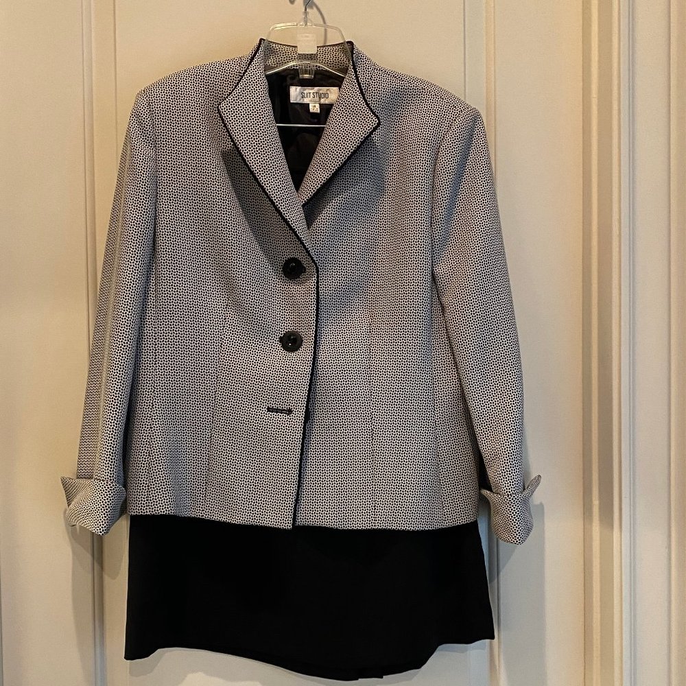 Women's Business Suit / Jacket & Skirt